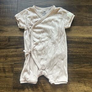 H&M Newborn Dusty Pink 100% Orgnaic Cotton Ribbed Knee Length Romper